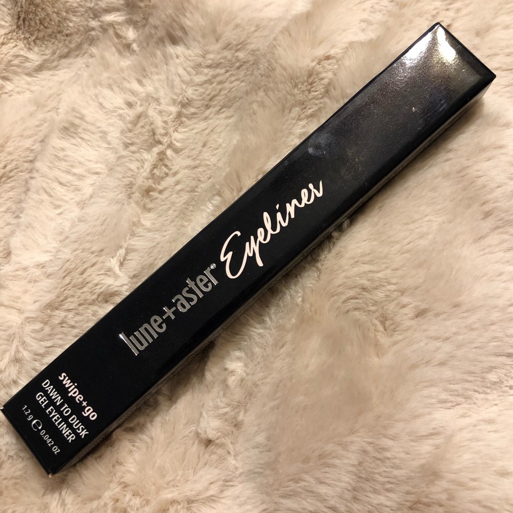 Lune&Aster Dawn to Dask Swipe and Go Gel Eyeliner
